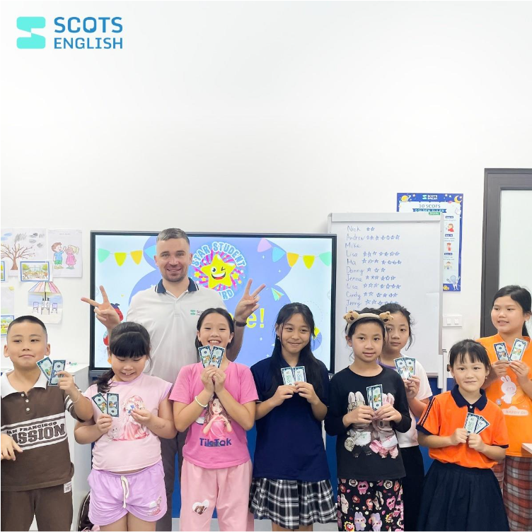 Niềm vui vỡ òa khi nhận Scots Dola – phần thưởng xứng đáng cho nỗ lực và kết quả học tập xuất sắc!